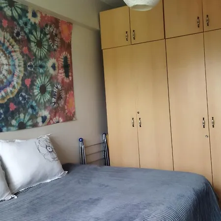 Rum i privatbostad Lily Backpackers